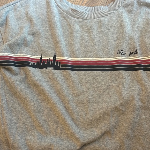 grey crew neck - Picture 2 of 3